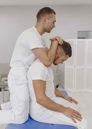 Chiropractor FAQs Chiropractor FAQs