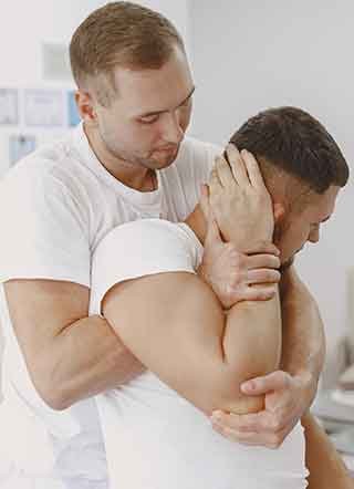 Chiropractor FAQs Chiropractor FAQs